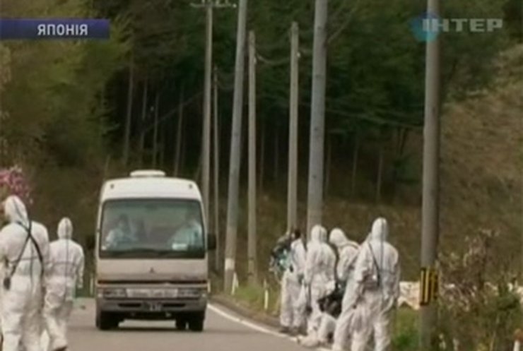 Японцев, живших в районе "Фукусимы-1", пустили в зону отчуждения