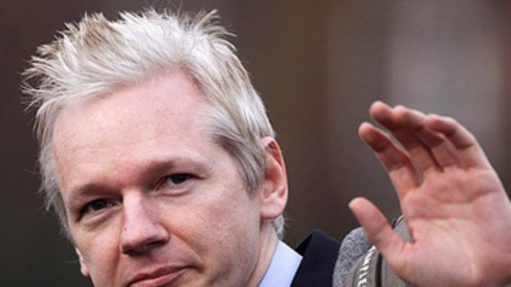 Создателю Wikileaks вручили золотую медаль