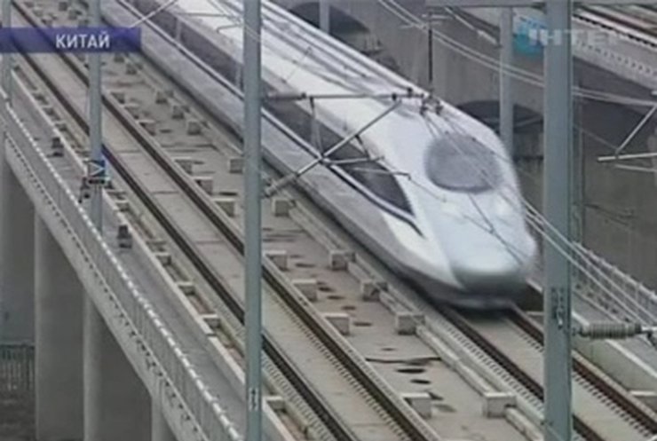 В Китае тестируют скоростные поезда