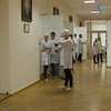 Правительство заманивает молодых врачей в села деньгами