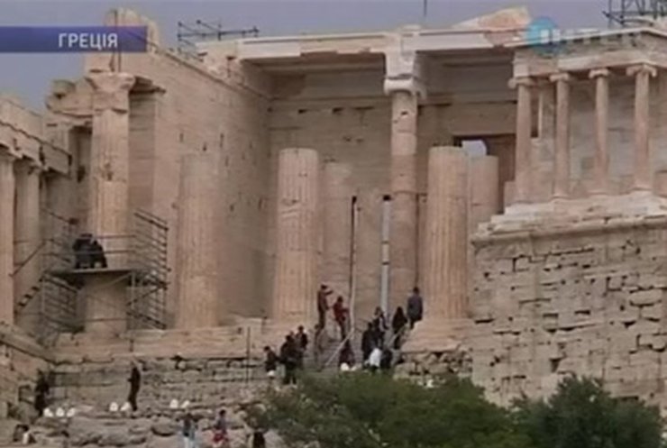 Греческий Акрополь будет работать на 4 часа дольше