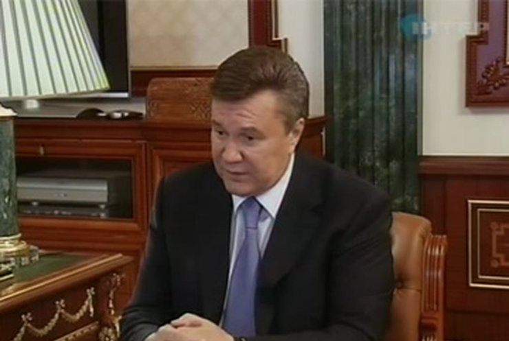 В Украине могут немного повысить зарплаты и пенсии
