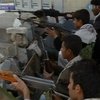 В Йемене продолжаются бои между боевиками и полицией