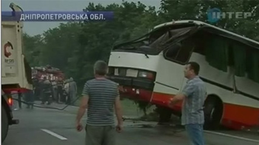 В аварии автобуса под Днепропетровском пострадали 8 детей