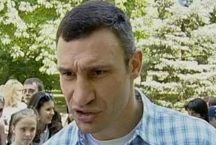 Кличко провел экскурсию для школьников по Киеву