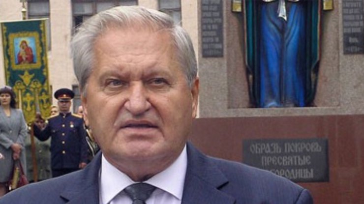 Янукович уволил вице-премьера по ЖКХ