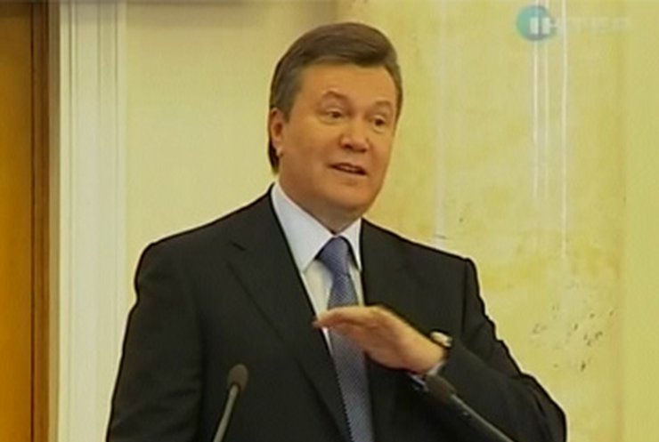 Янукович начал "зачищать" Кабмин