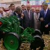 Азаров заявил о стабильности гривны