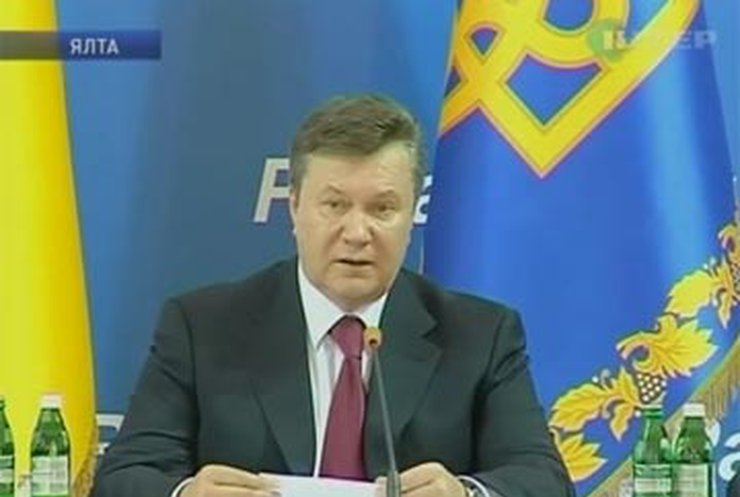Янукович: К столкновениям во Львове привел политический экстремизм