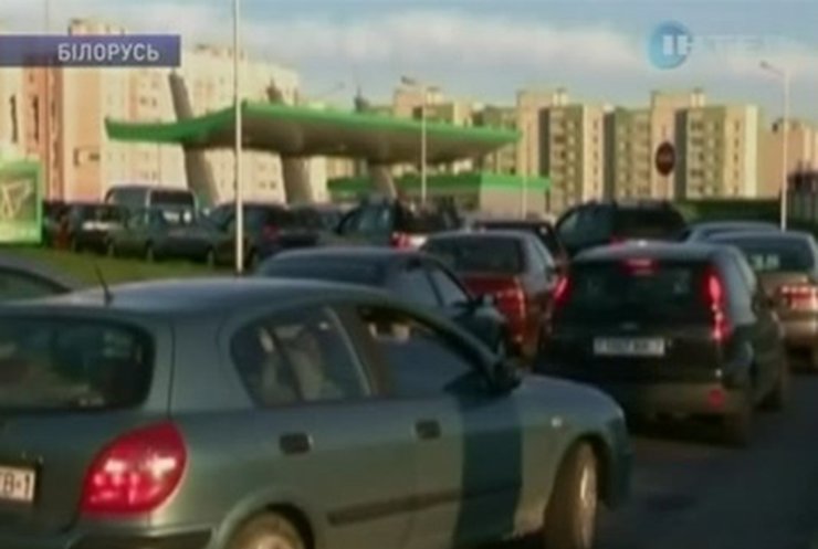В Беларуси на треть выросли цены на бензин