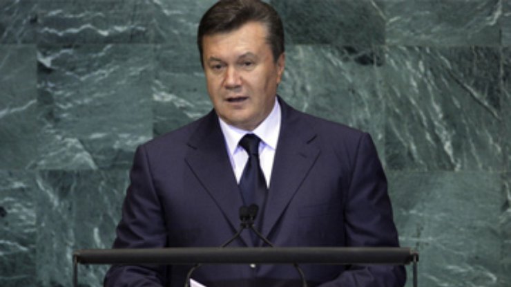 Украина стала лучше бороться со СПИДом - Янукович