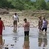 Жители Закарпатья отрезаны от цивилизации из-за разрушения моста