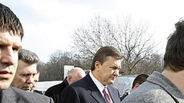 Вместо брифинга Януковича журналистов заперли в пустом зале