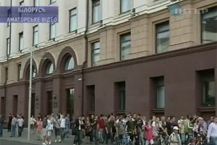 Белорусы провели "молчаливые протесты"