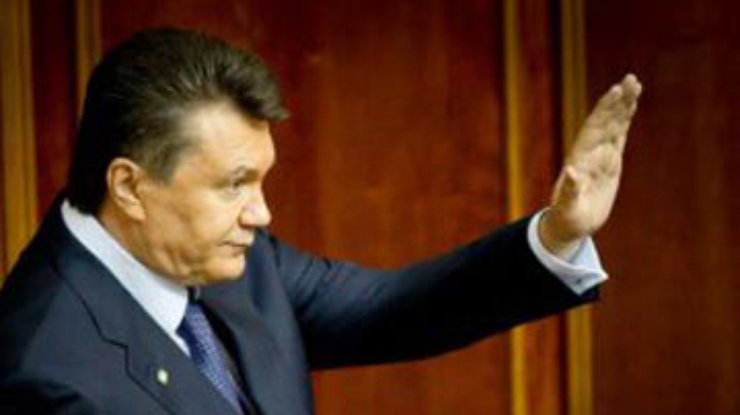 Янукович призвал отложить политические баталии 22 июня