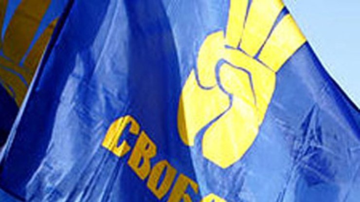 "Свобода" пришла на Холм Славы. Могилев ждет провокаций