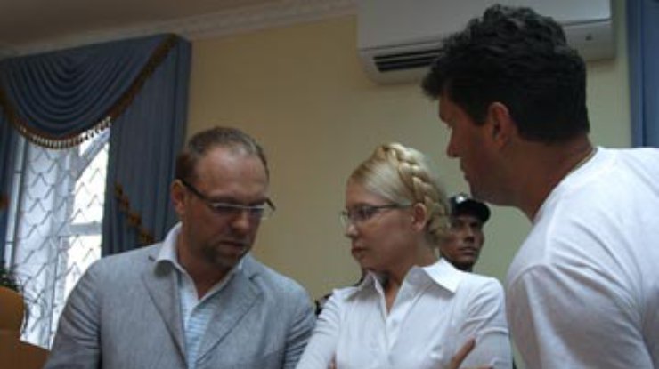 Часть имущества Тимошенко и Луценко арестовали - замгенпрокурора