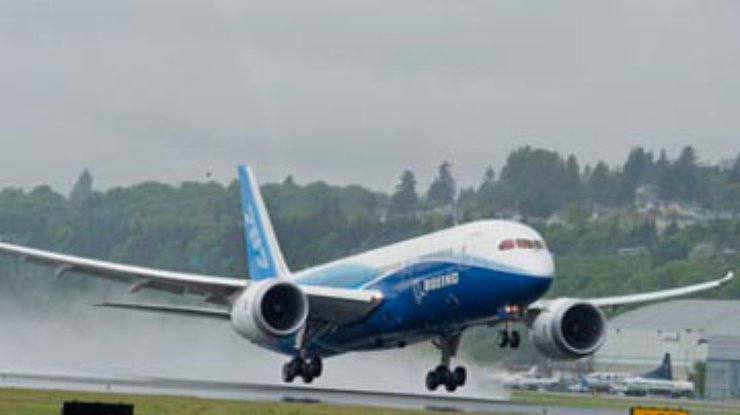 Boeing 787 впервые перелетел через Тихий океан