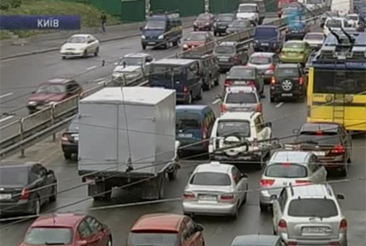 На въезде в столицу построят "перехватывающие" паркинги