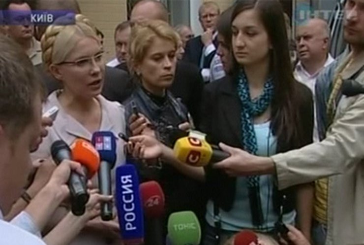 Тимошенко выгнали из суда за ругань