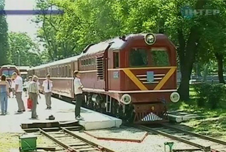 Детской железной дороге Днепропетровска исполняется 75 лет