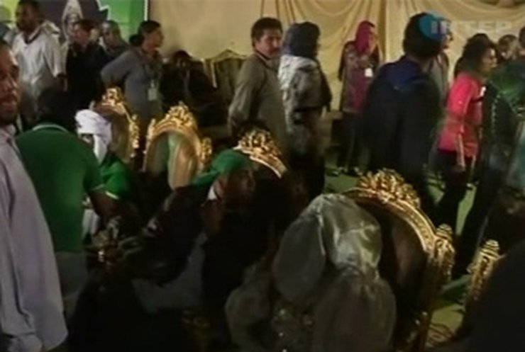 В Триполи состоялась массовая свадьба