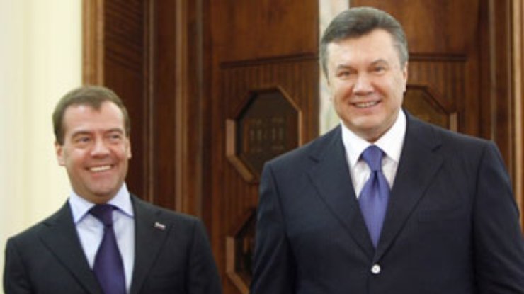 Медведев похвалил Януковича за "продвижение дружбы с Россией"