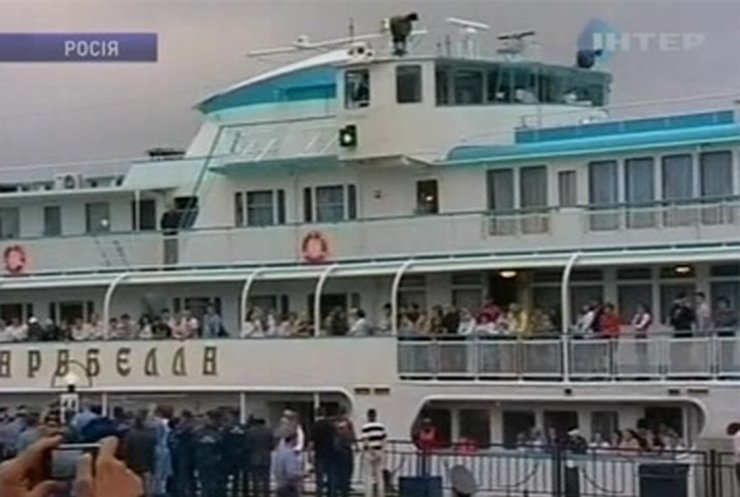 После аварии теплохода на Волге пропавшими считаются более ста человек