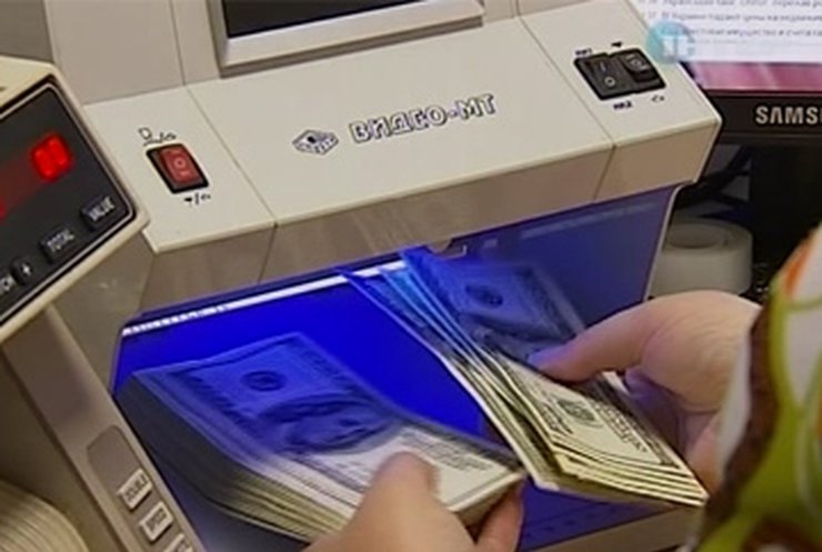 Эксперты: отмена валютного кредитования укрепит экономику