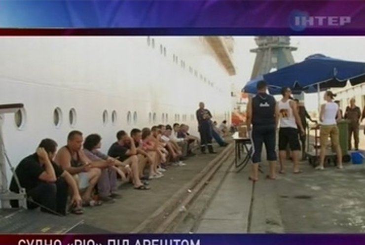 Израильская полиция арестовала лайнер с 65 украинцами
