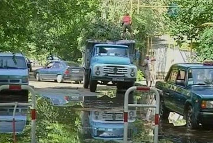 Евпатория восстанавливается после удара стихии