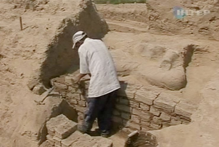 Киргизские археологи нашли в пустыне буддистский храм