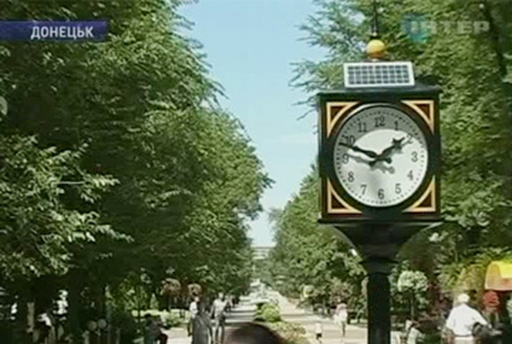 В Донецке установили солнечные часы за 200 тысяч гривен