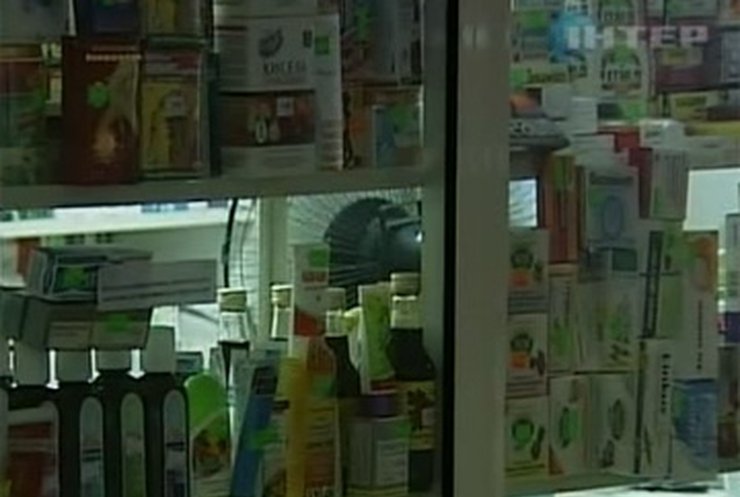 Из-за поддельных лекарств в городах закроют аптечные киоски
