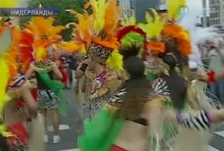 В Роттердаме прошел грандиозный карнавал