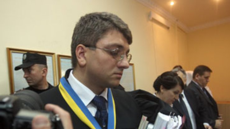 Оппозиционеры попросят США запретить въезд судье Тимошенко