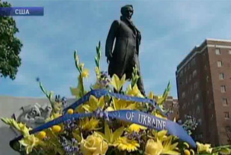 Украинская диаспора собралась в самом центре Вашингтона