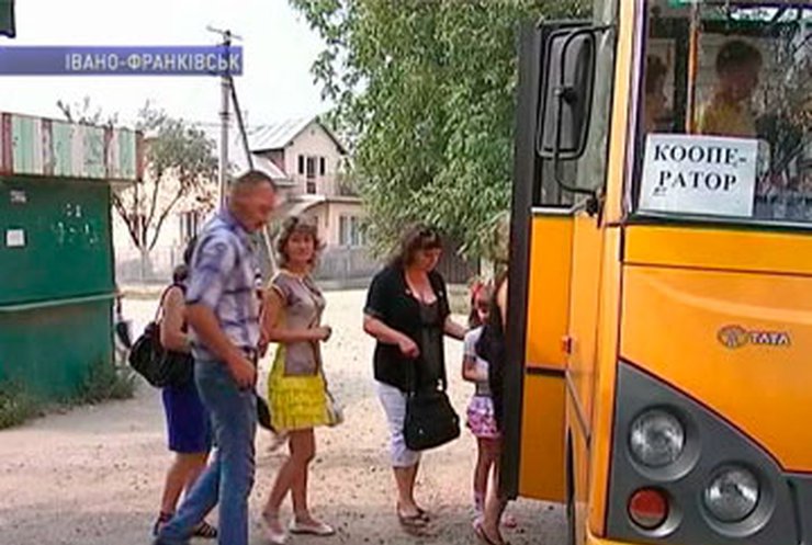 В Ивано-Франковске уходят с маршрутов пассажирские автобусы