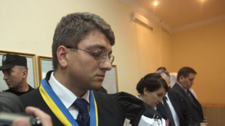 Киреев приобщил к делу материалы экспертиз, поданные защитой Тимошенко (обновлено)