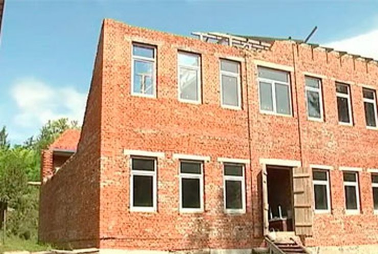 В Тернопольской области заработала школа, которая 3 года стояла без крыши