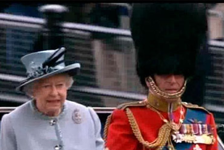 Британская королева ищет нового дворецкого