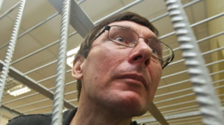 Луценко не забирала скорая, у него просто взяли анализы - Пенитенциарная служба
