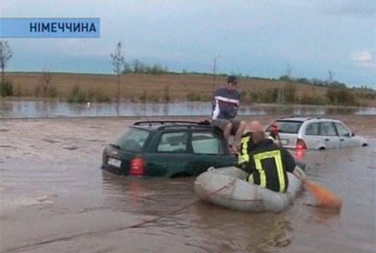 В Германии занимаются ликвидацией последствий непогоды
