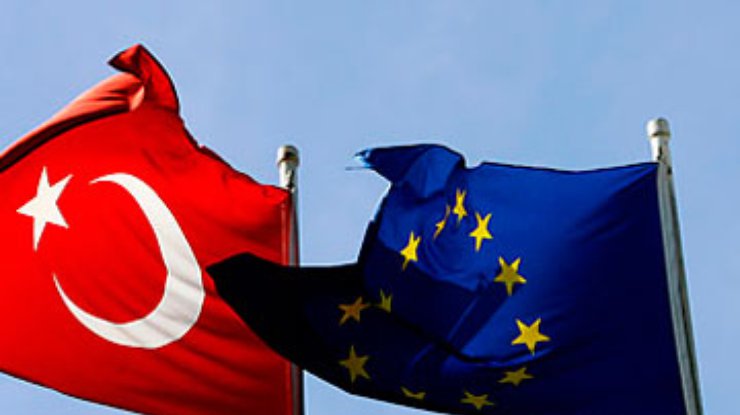 Турция грозит ЕС заморозить отношения из-за Кипра
