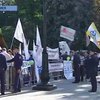 Под Верховной Радой молодежь выступала против пропаганды гомосексуализма