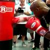 Американский боксер Флойд Мейвезер бросил вызов братьям Кличко