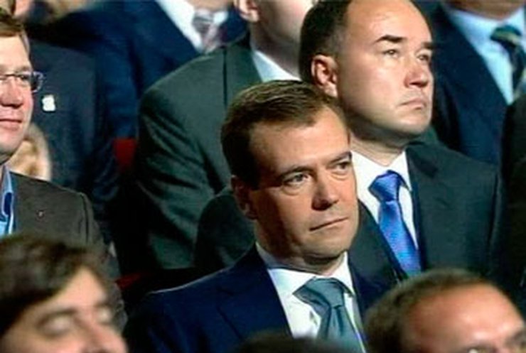 Большая российская рокировка: Путин идет в президенты, Медведев – в премьеры