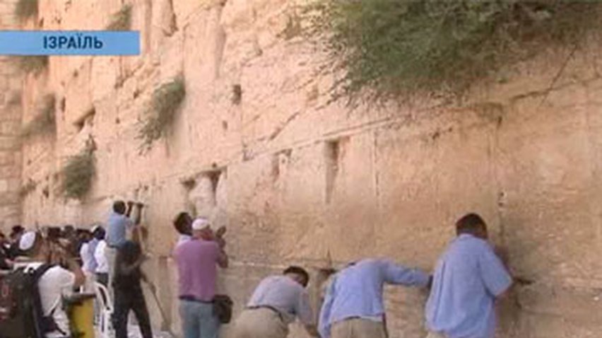 В Иерусалиме занялись уборкой Стены Плача