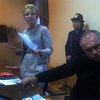 Тимошенко признают виновной, но не посадят и допустят к выборам - СМИ