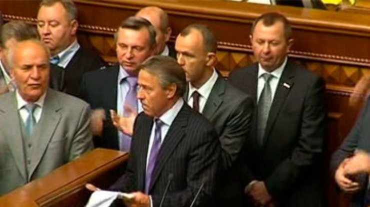 Оппозиция не смогла договориться с большинством о "спасении" Тимошенко